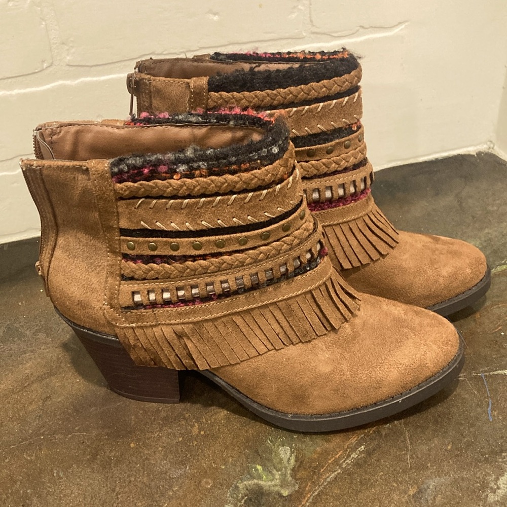 Mudd Brown Suede Fringe Boho Booties